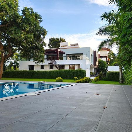 Nadhiyoram River Retreat Kochi Exterior photo