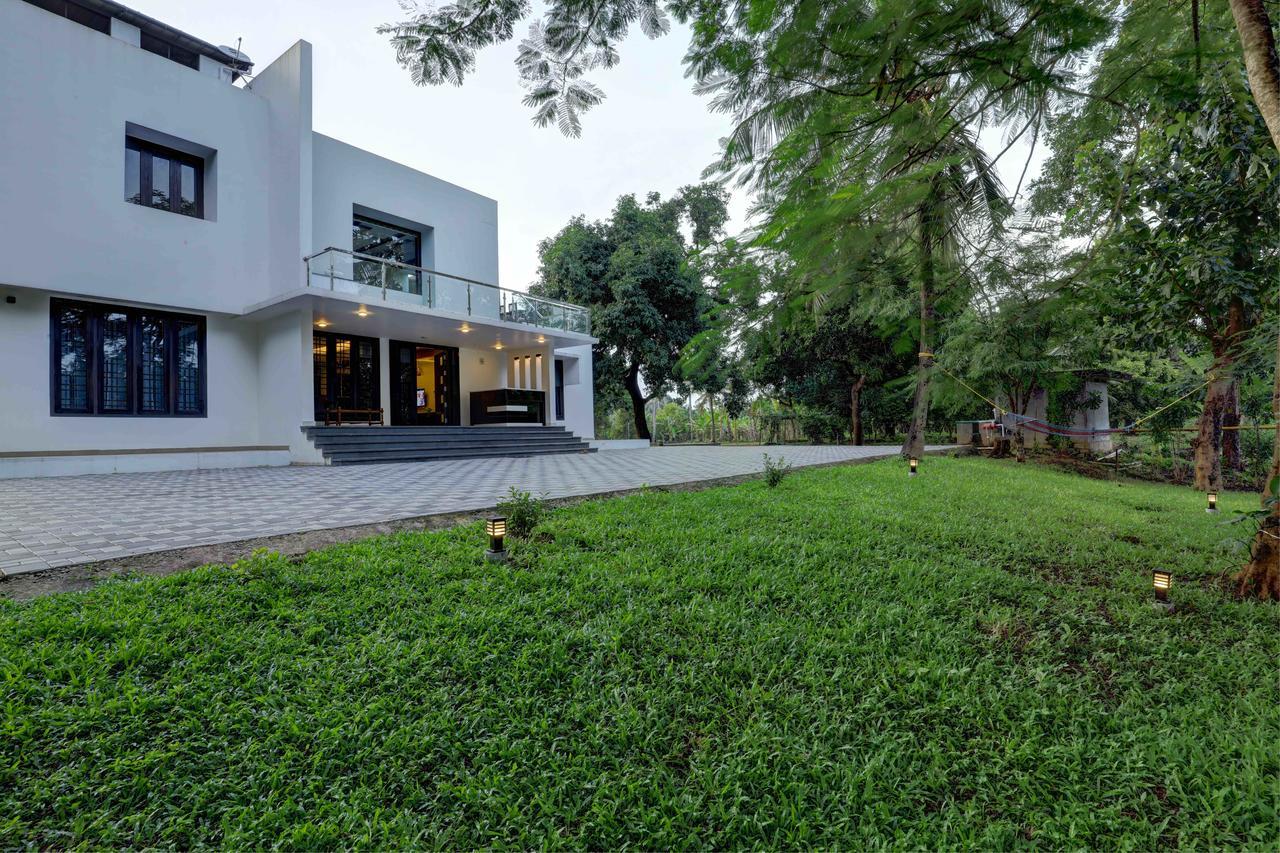 Nadhiyoram River Retreat Kochi Exterior photo